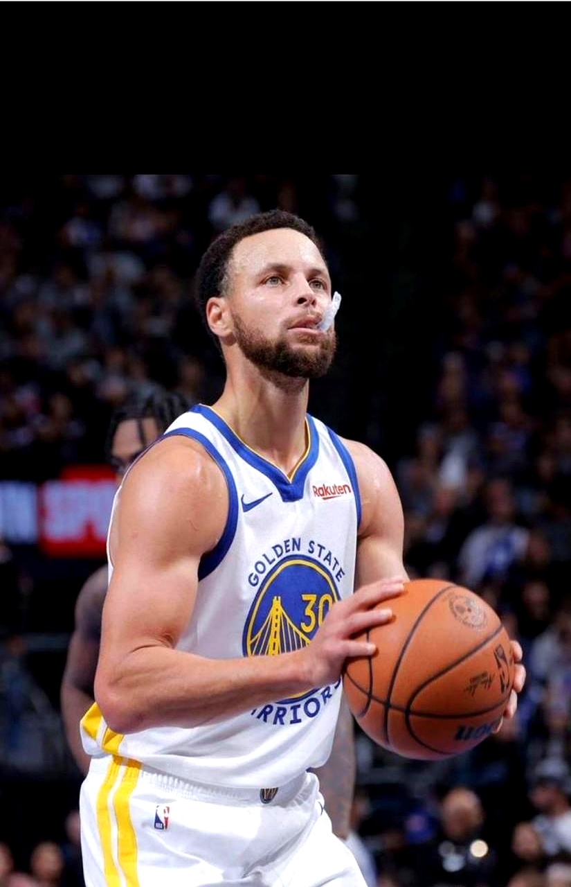 日本男篮横扫黄蜂，库里关键制胜