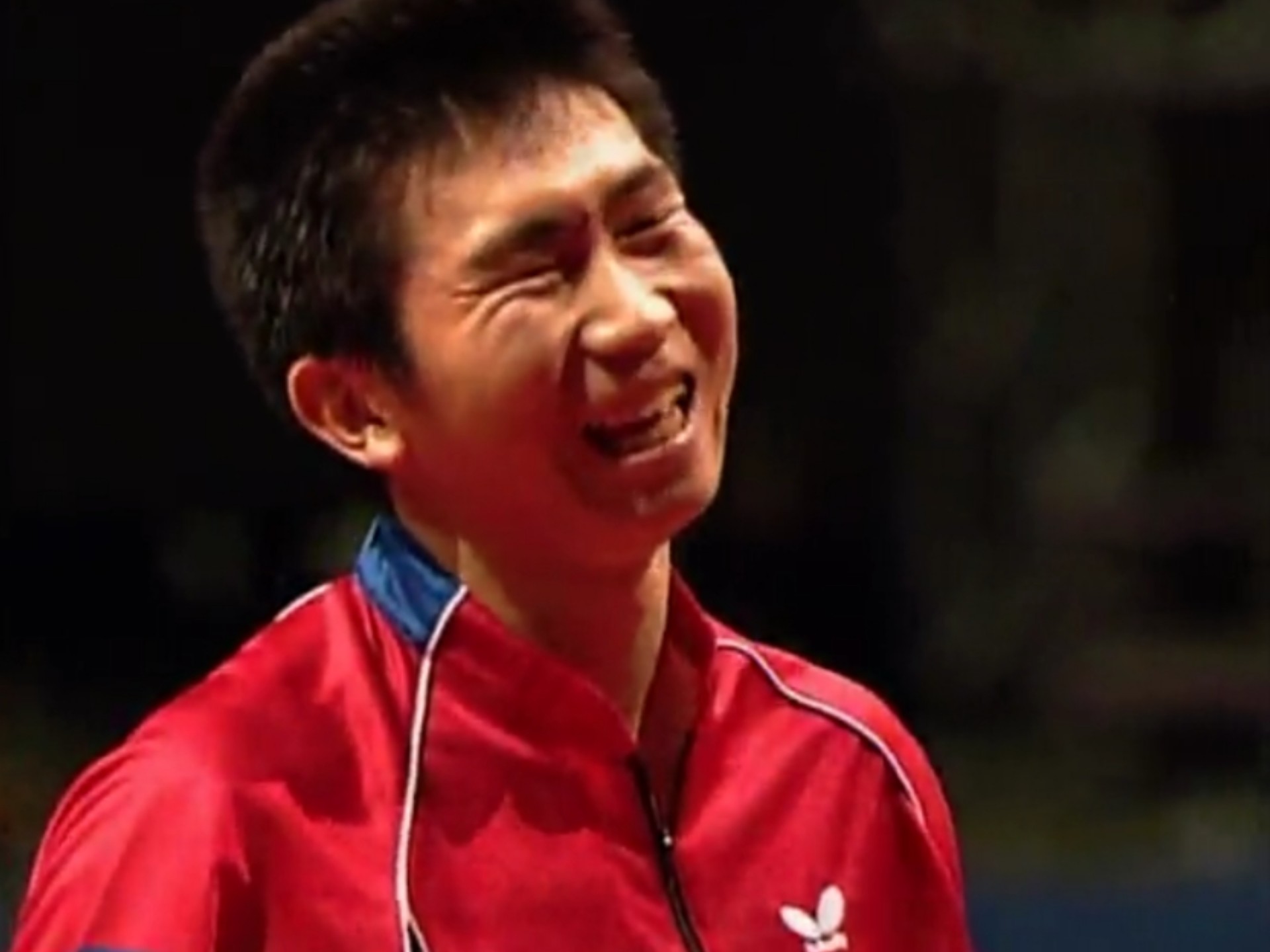 德国乒乓球队险胜英国乒乓球队，波尔完成帽子戏法