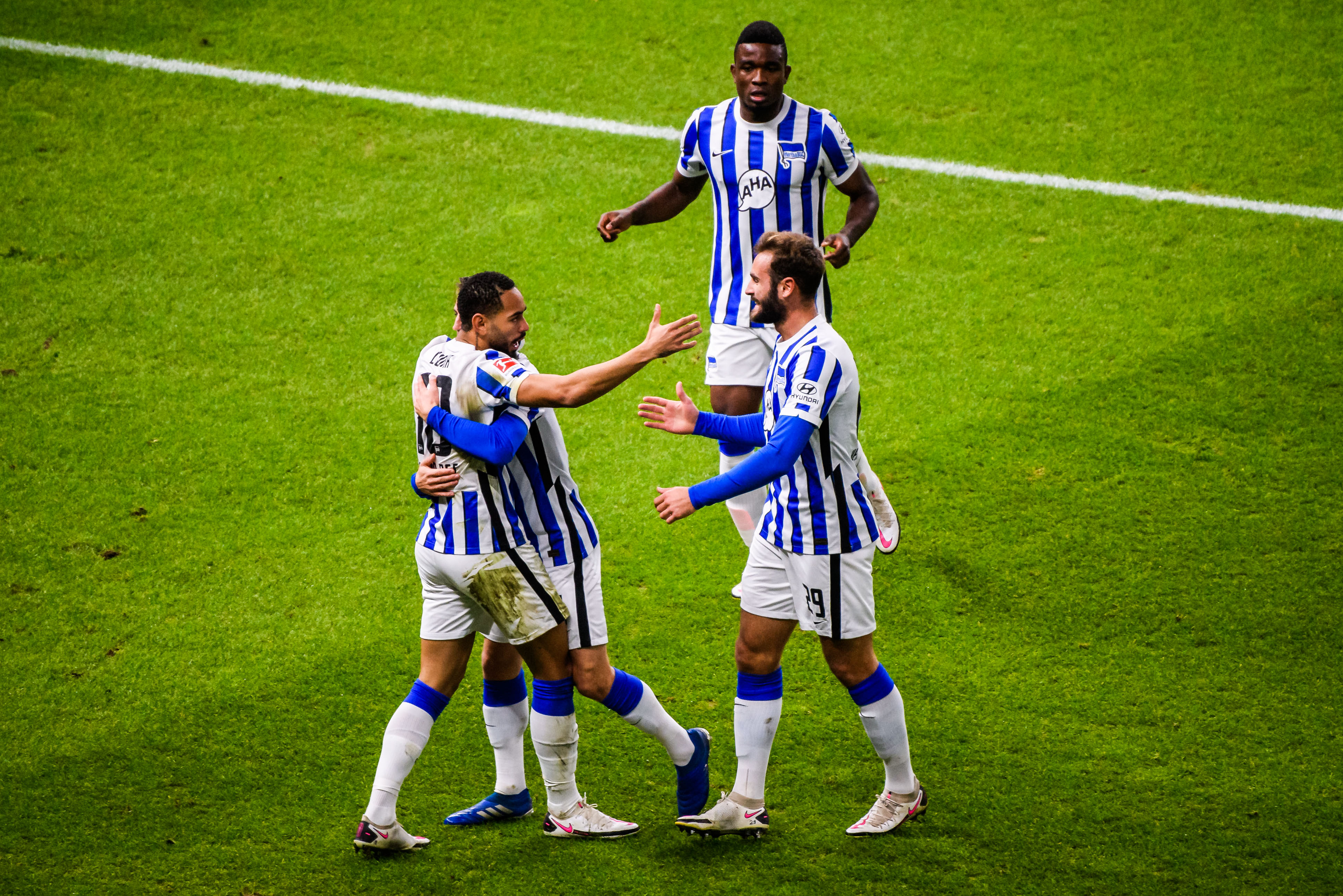 包含柏林赫塔主场不敌对手,遭遇失利的词条 包含柏林赫塔主场不敌对手,遭遇失利的词条