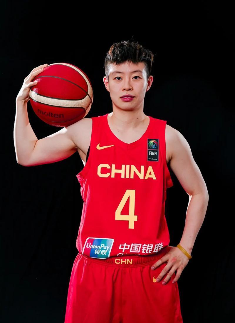 冠军之争悬念丛生,胜者闪耀赛场!的简单介绍 冠军之争悬念丛生,胜者闪耀赛场!的简单介绍