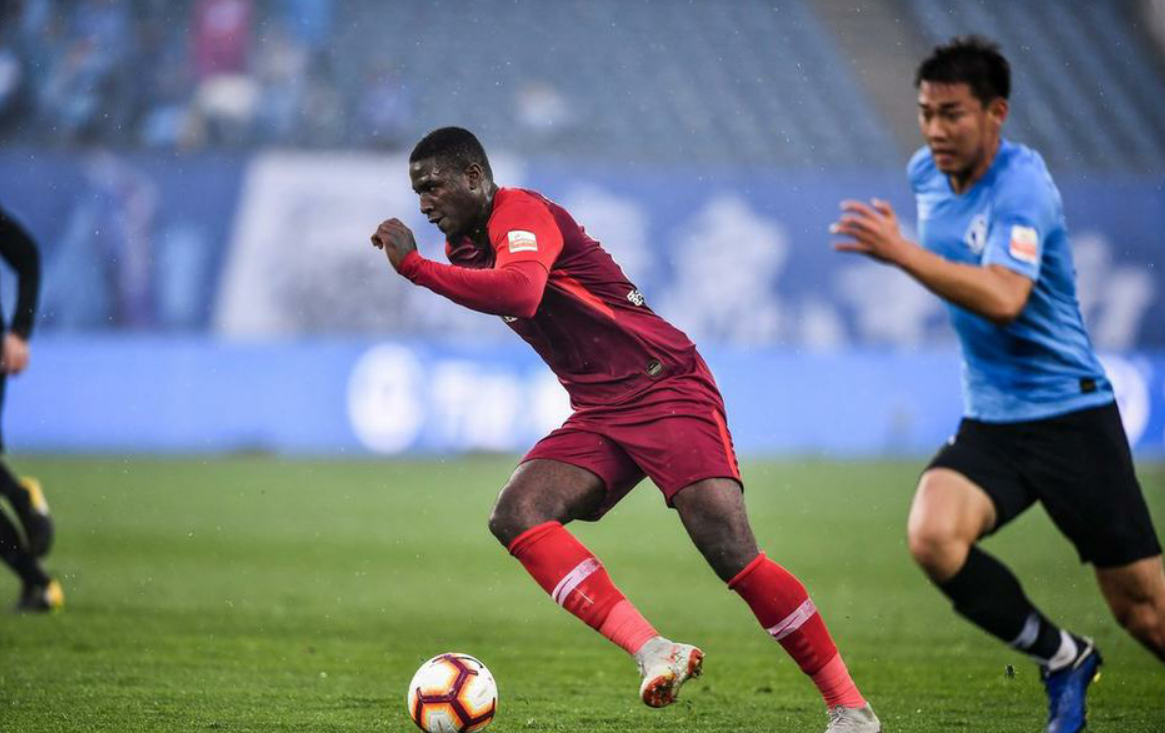 马拉加客场战胜对手，保级形势有所好转