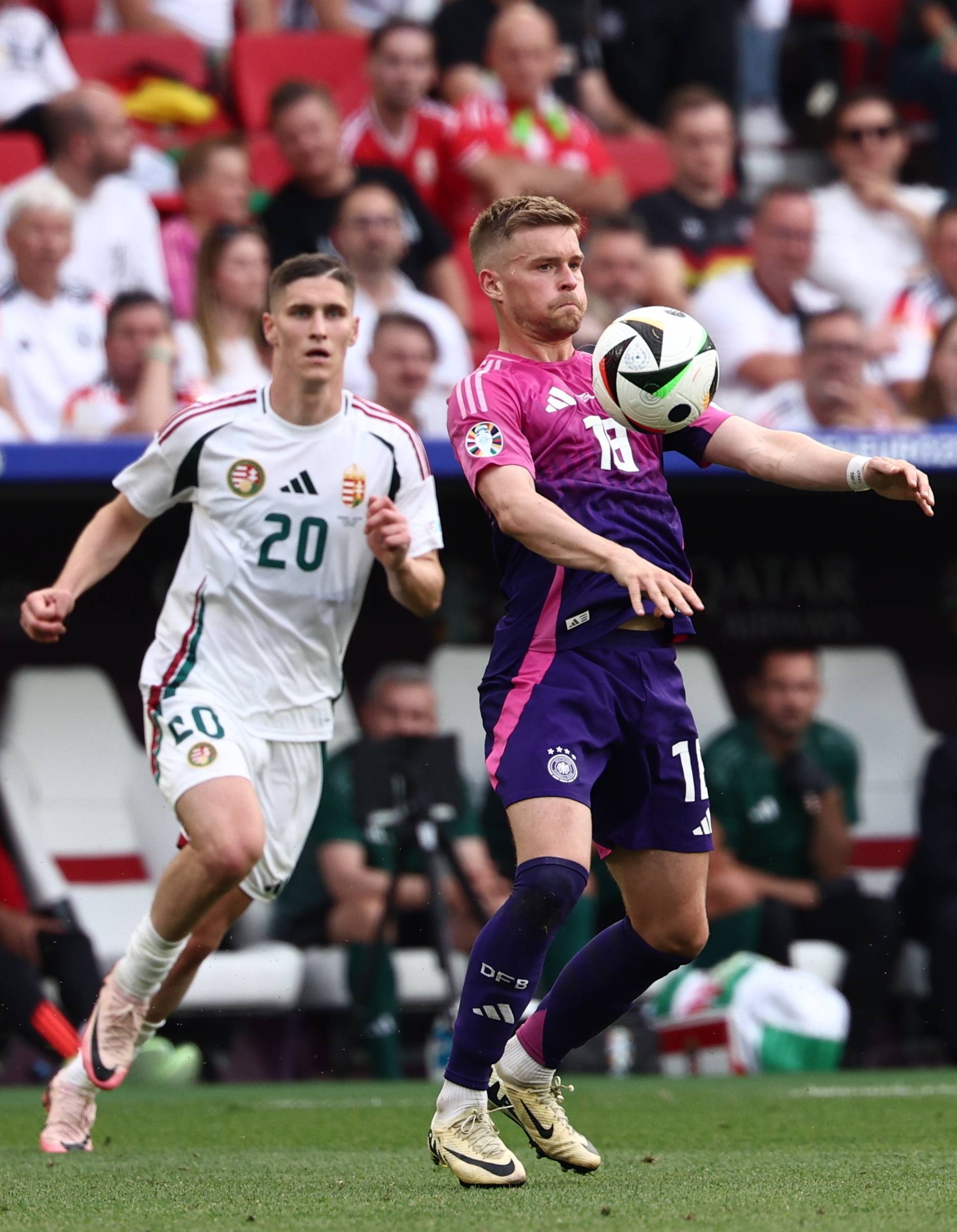 欧预赛中德国队球员连续爆发，战术精妙的简单介绍