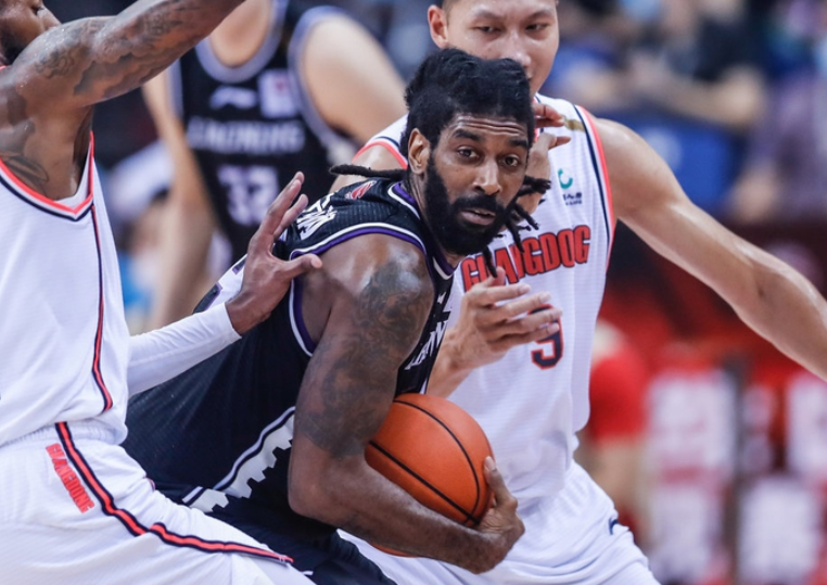 开云体育APP下载-辽宁逆袭山西！关键三分球决胜出战取得首胜