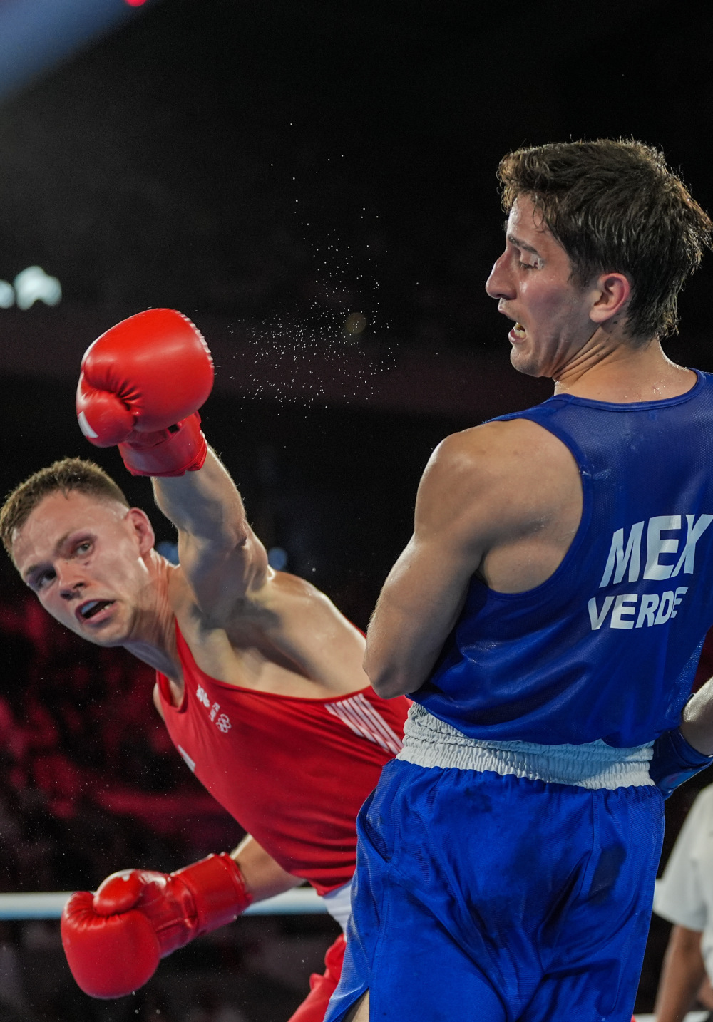 开云体育APP下载-包含英国拳击选手在决赛中实现逆袭的词条