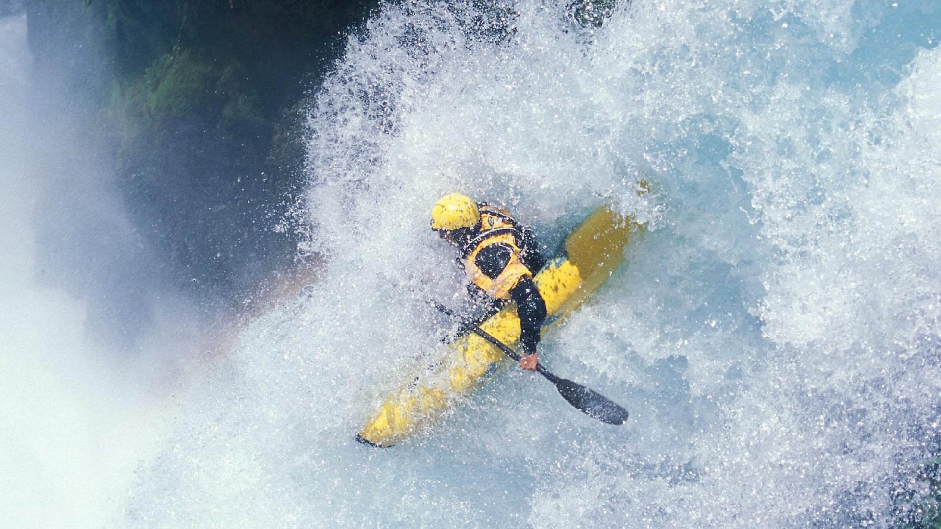 东决关键战焦点战，几内亚全面压制芬兰的战术启示