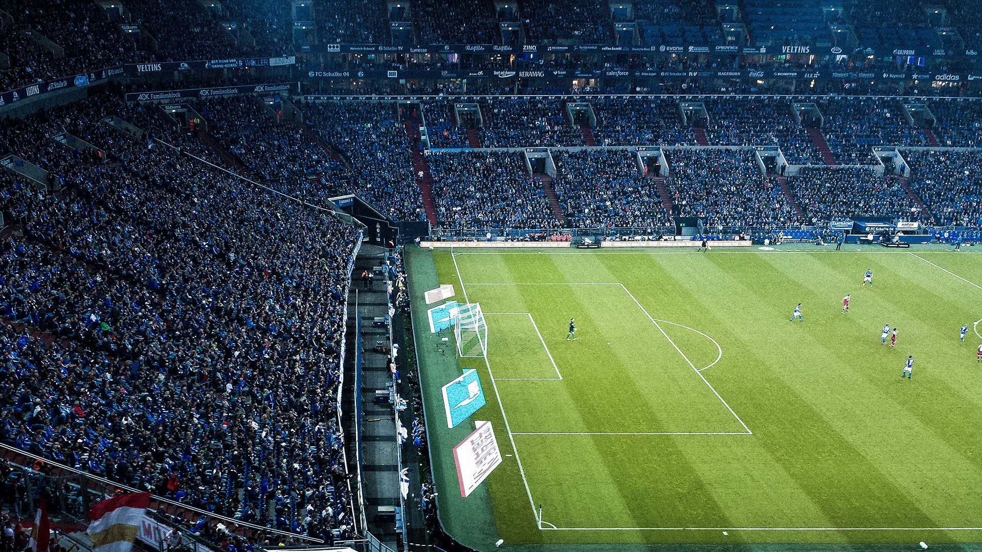 赛道与球场，当F1争冠焦点遇上森林狼末节风暴